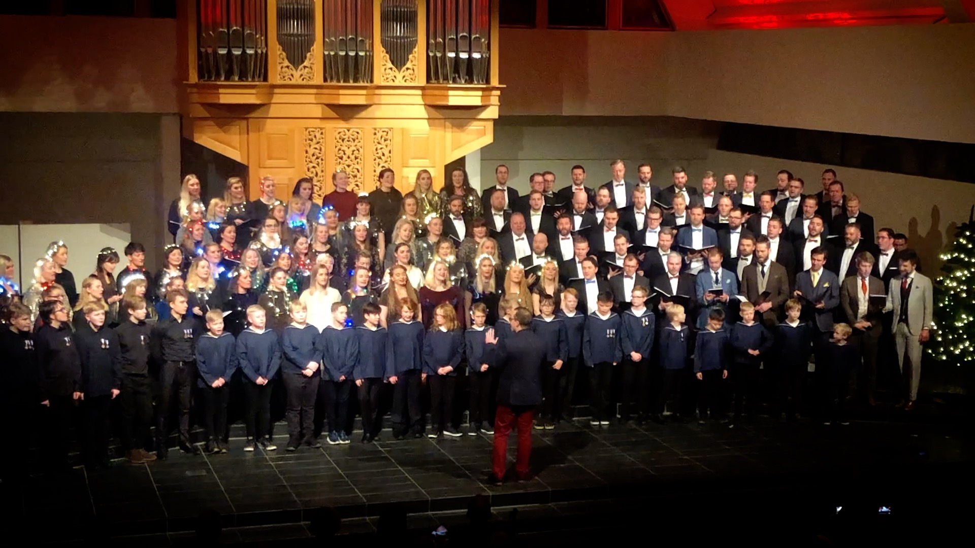 Þú komst með jólin til mín still 2.jpg